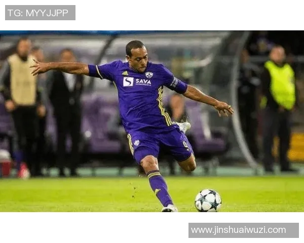 休斯顿迪纳摩与达拉斯FC激战正酣比分悬念不断引人关注